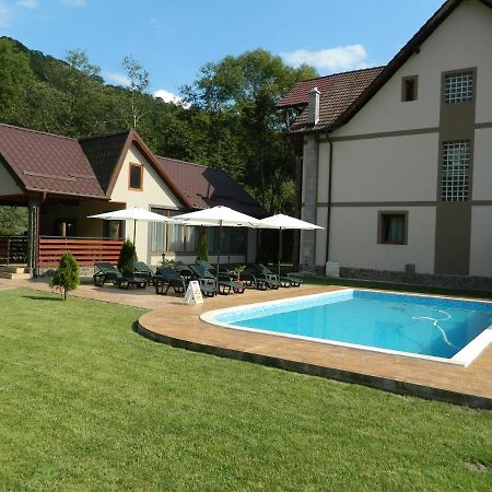 Vila Alpen Villa Voineasa Esterno foto